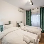 Atomium Apartament Tirana