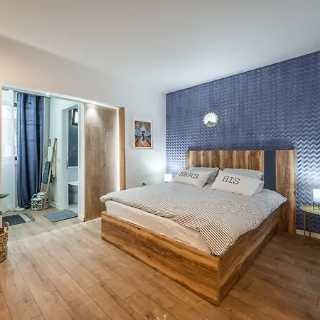 Atomium تيرانا