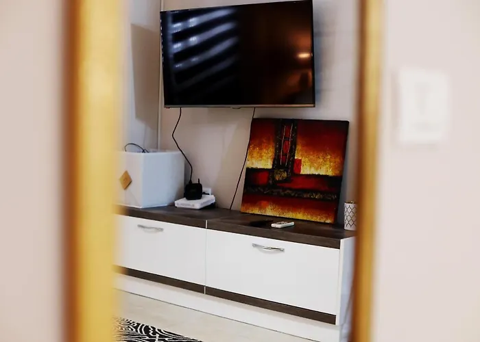 Atomium Apartment *